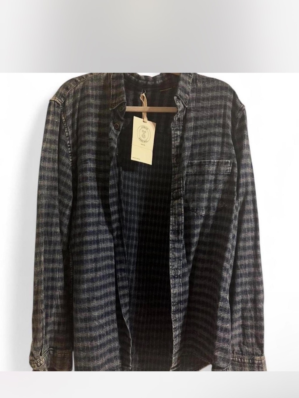Urban Renewal Plaid Denim Flannel Button-Up Shirt

Cow girl vibes

Casual